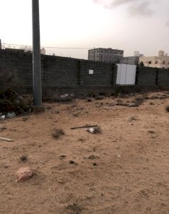 أرض محوشة تجارية للبيع