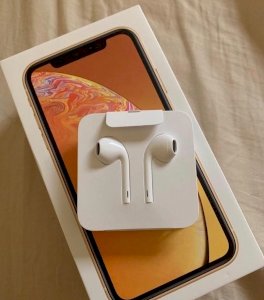 سماعه ايفون xr للبيع