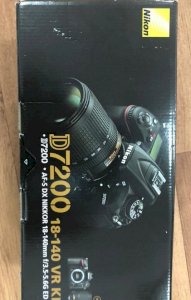 كاميرا نيكون D7200