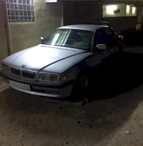  بي ام دبليو - الفئة السابعة  2002 للبيع