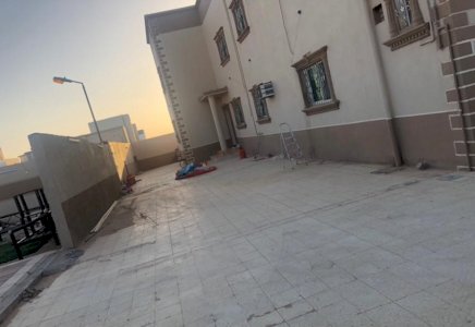منزل للبيع بحفرالباطن بحي الفيحاء على شارع 30