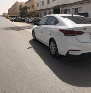 للبيع هونداي اكسنت 2018