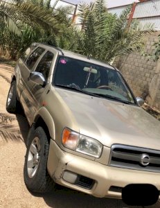 للبيع  نيسان   باثفندر 2003
