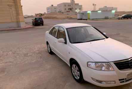 متوفر للبيع نيسان  صني 2010