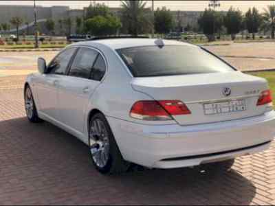 للبيع بي ام دبليو  الفئة السابعة 2006