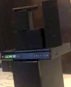 سماعات ومكبرات صوتيه نظيفه